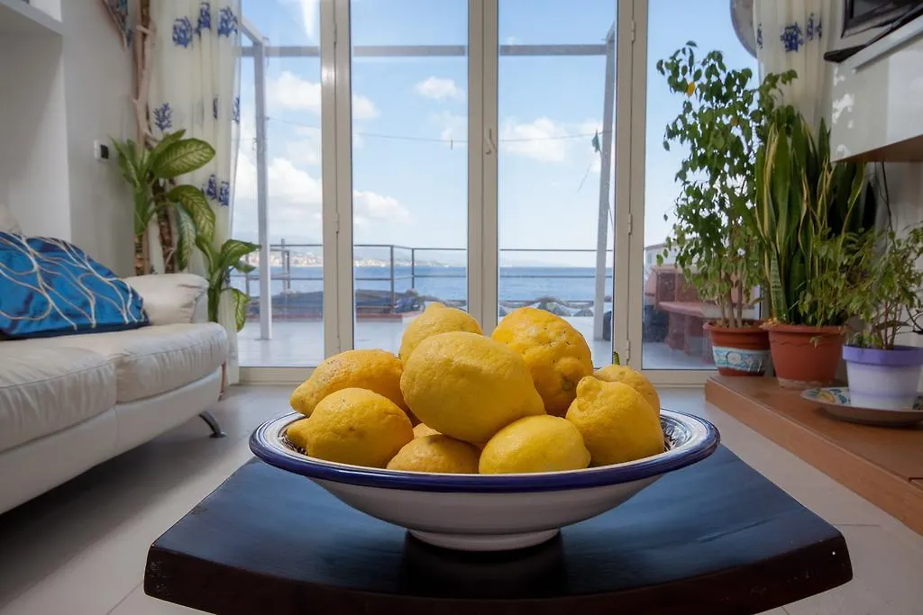 Limoni Sul Mare Bed & Breakfast Torre Faro