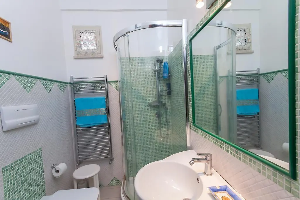 Limoni Sul Mare Bed & Breakfast Torre Faro